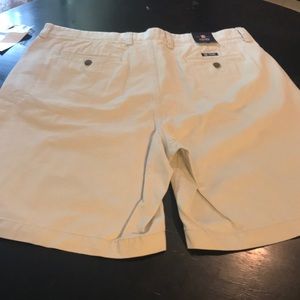 NWT 38 Khaki Chaps Flat Front 100 Cotton Shorts 🌟